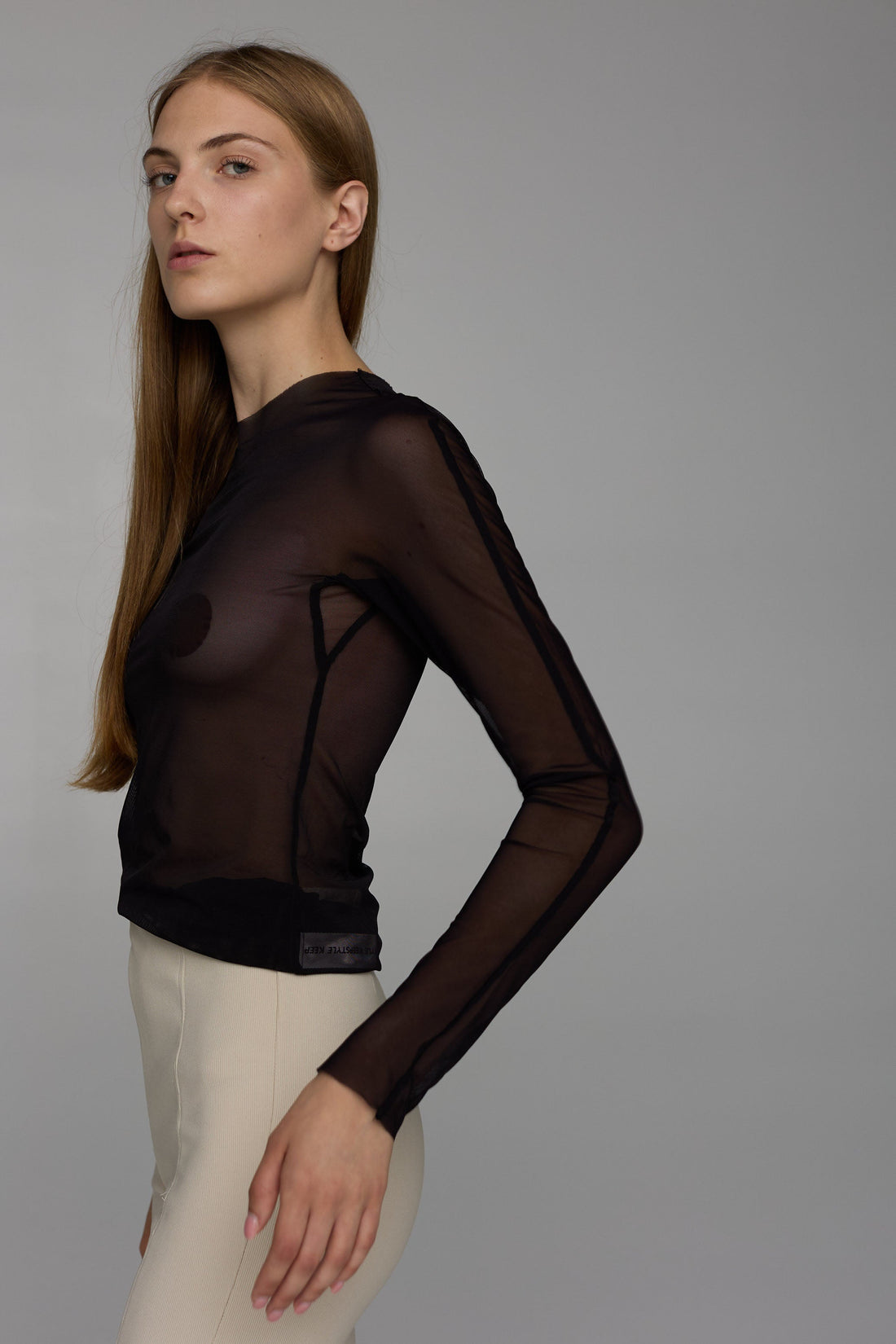 long sleeve "mesh" in black color