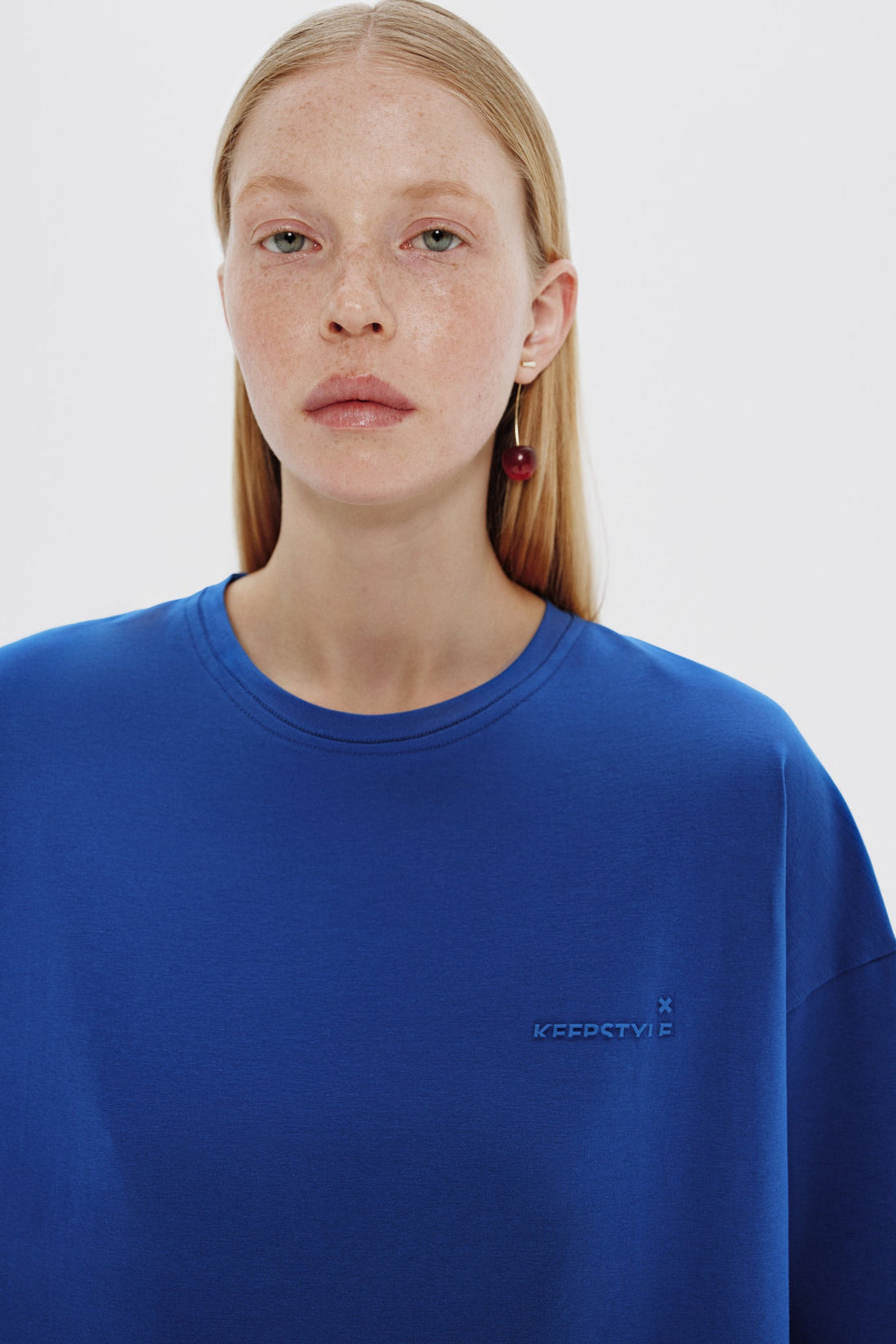 logo t-shirt in electric blue color