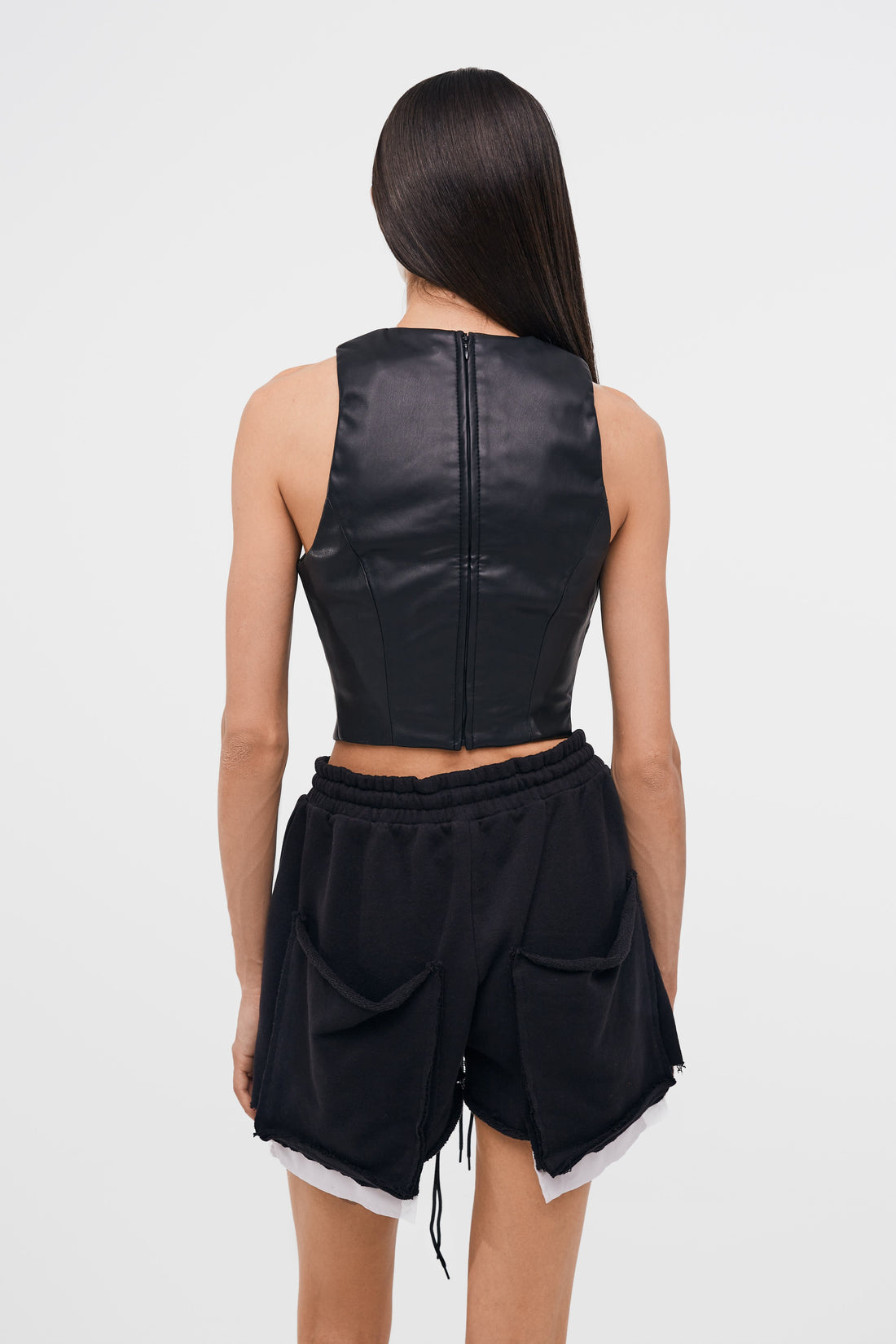 shorts "destroyed" in black color