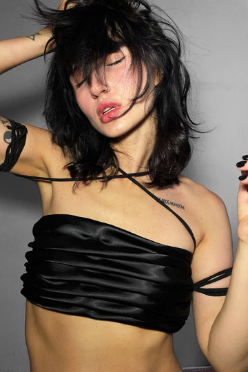 top "satin" in black color