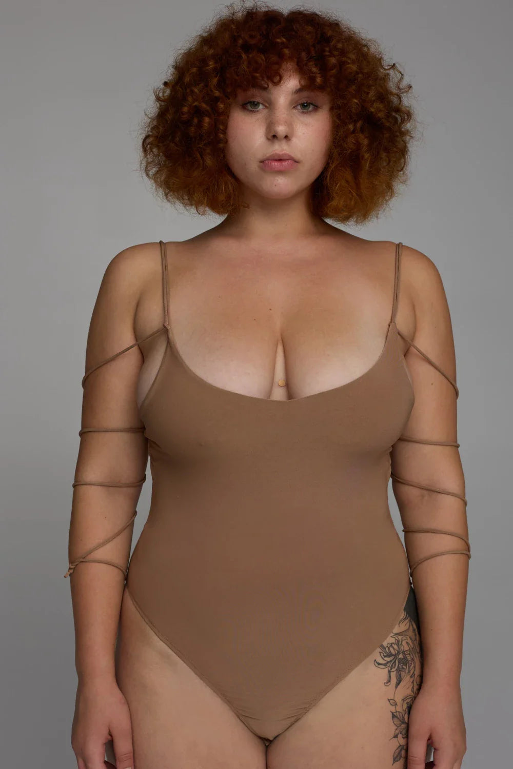 bodysuit "strap" in beige color