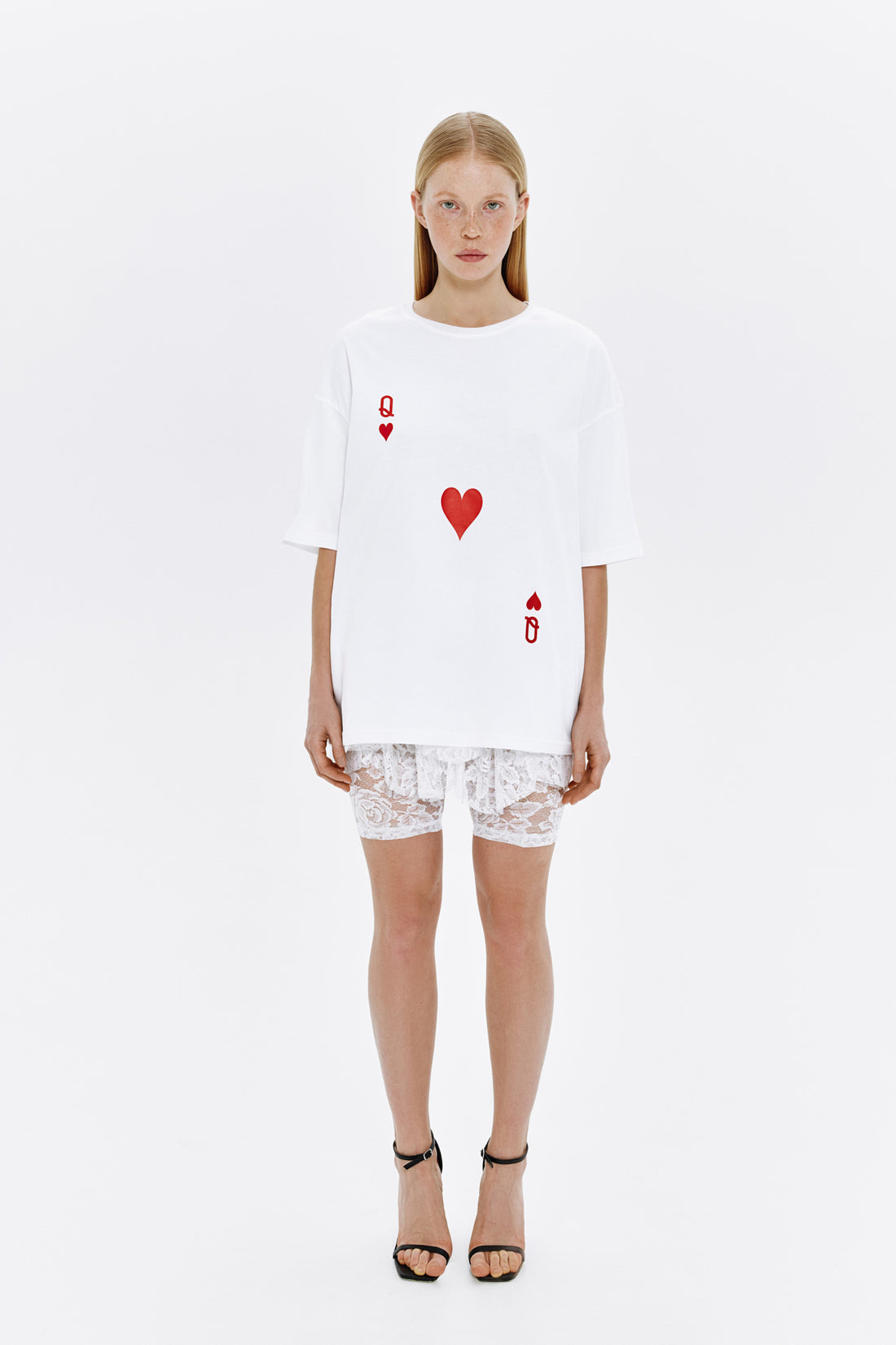 t-shirt "queen of hearts" in white color