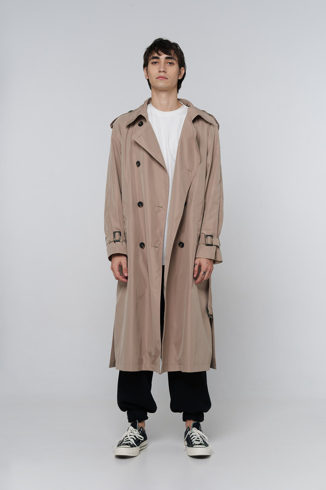 80s trench coat in beige color