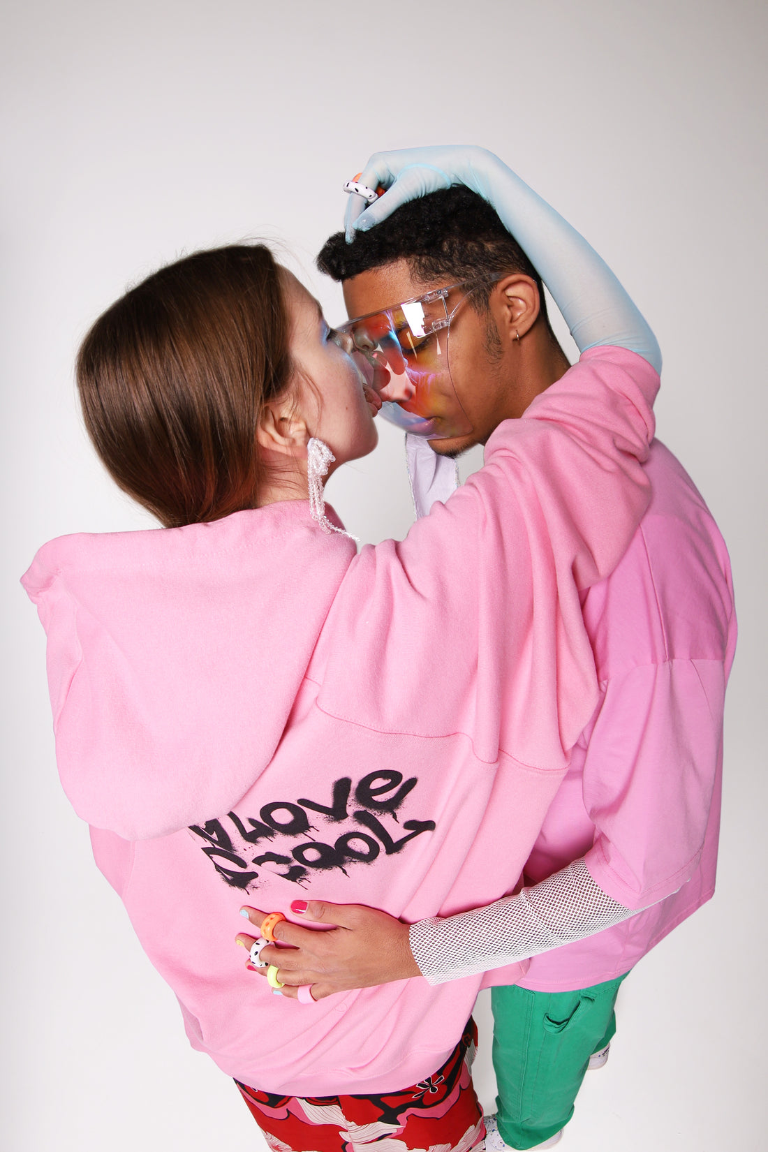 hoodie "my love is cool" in bubble color