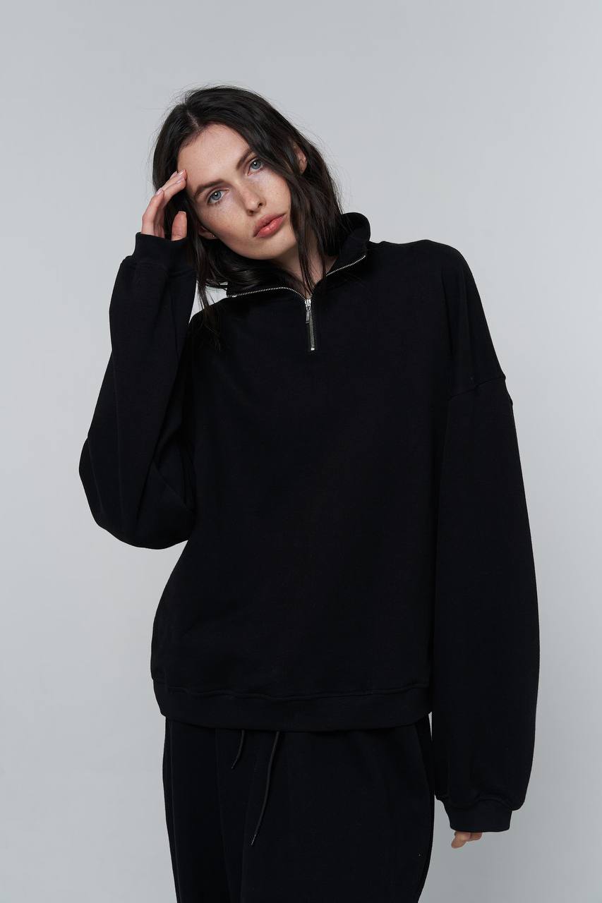 half zip sweatshirt in black color