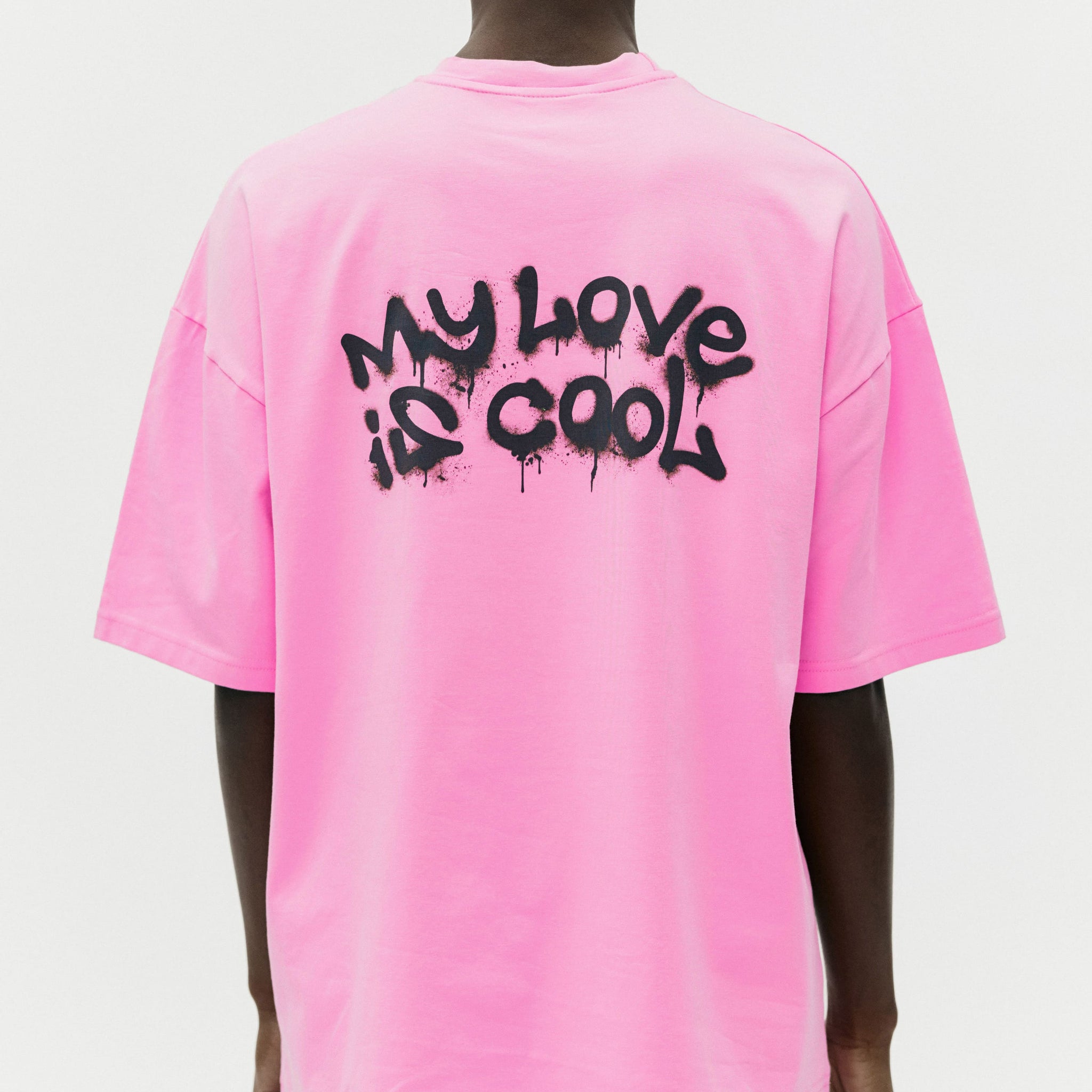 t-shirt "my love is cool" in bubble color