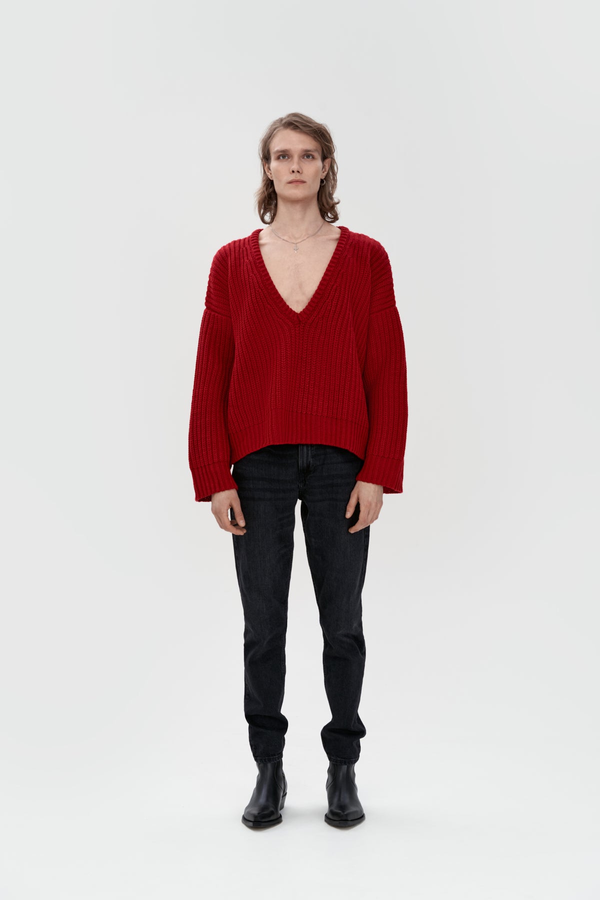 sweater with a deep v-neck sleeve in dark red