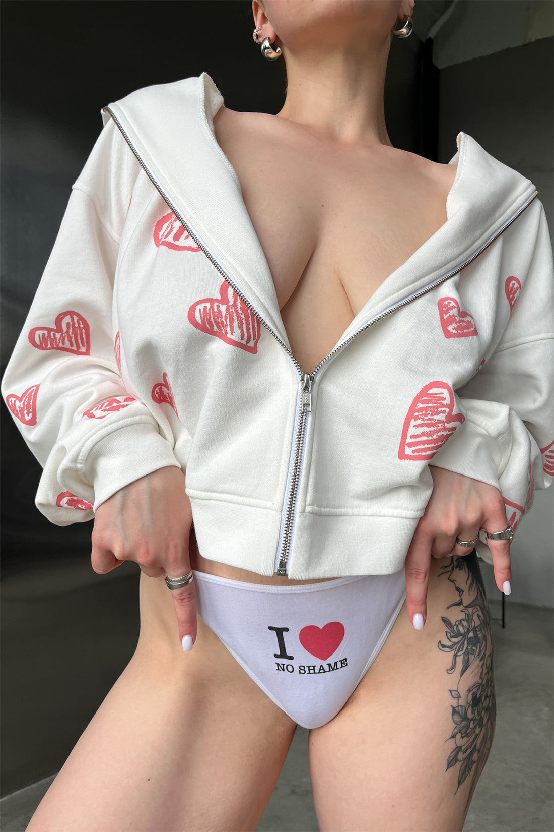 zipper with hearts
