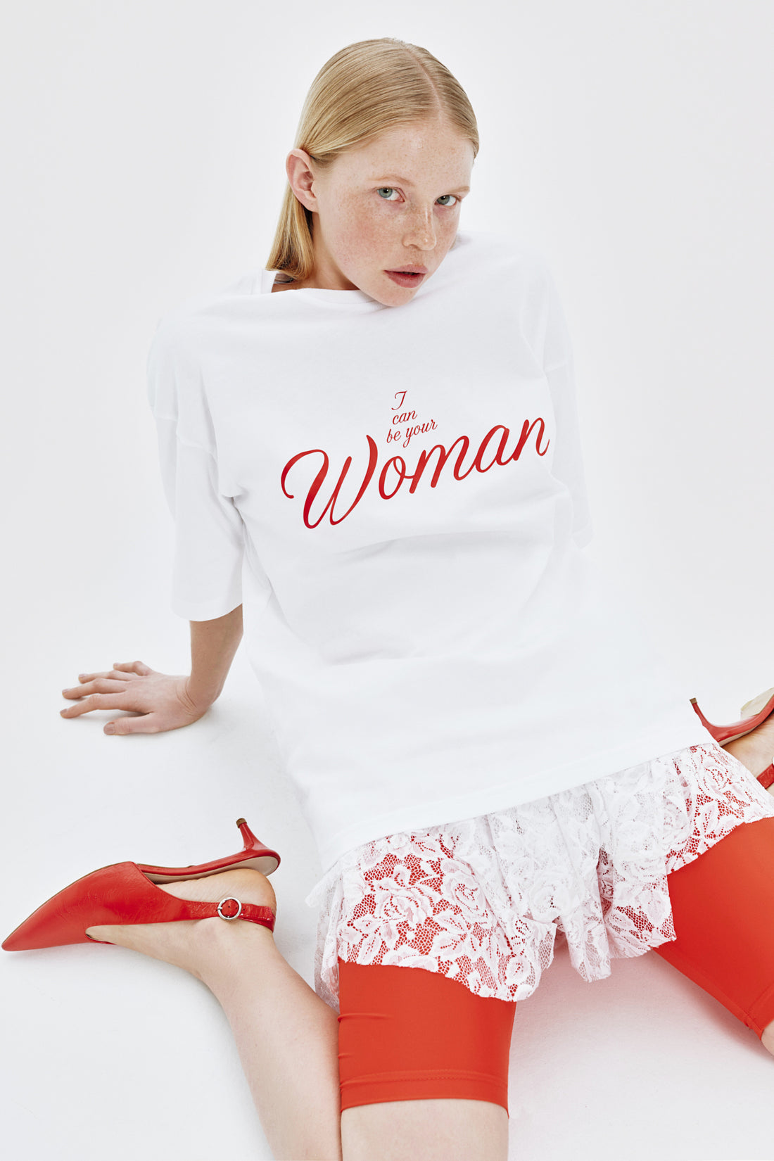 t-shirt "woman" in white color