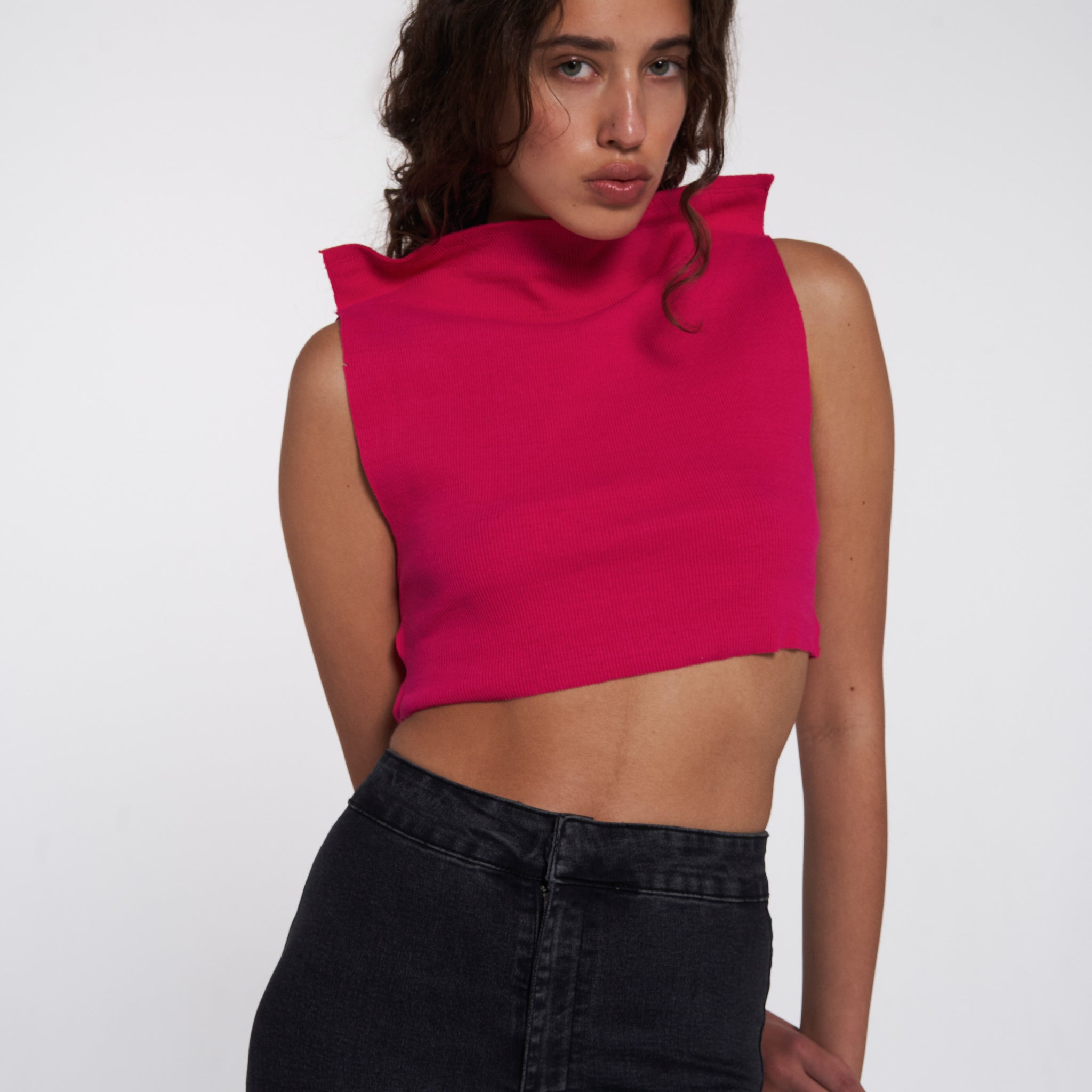 rough ribbed top in fuchsia color