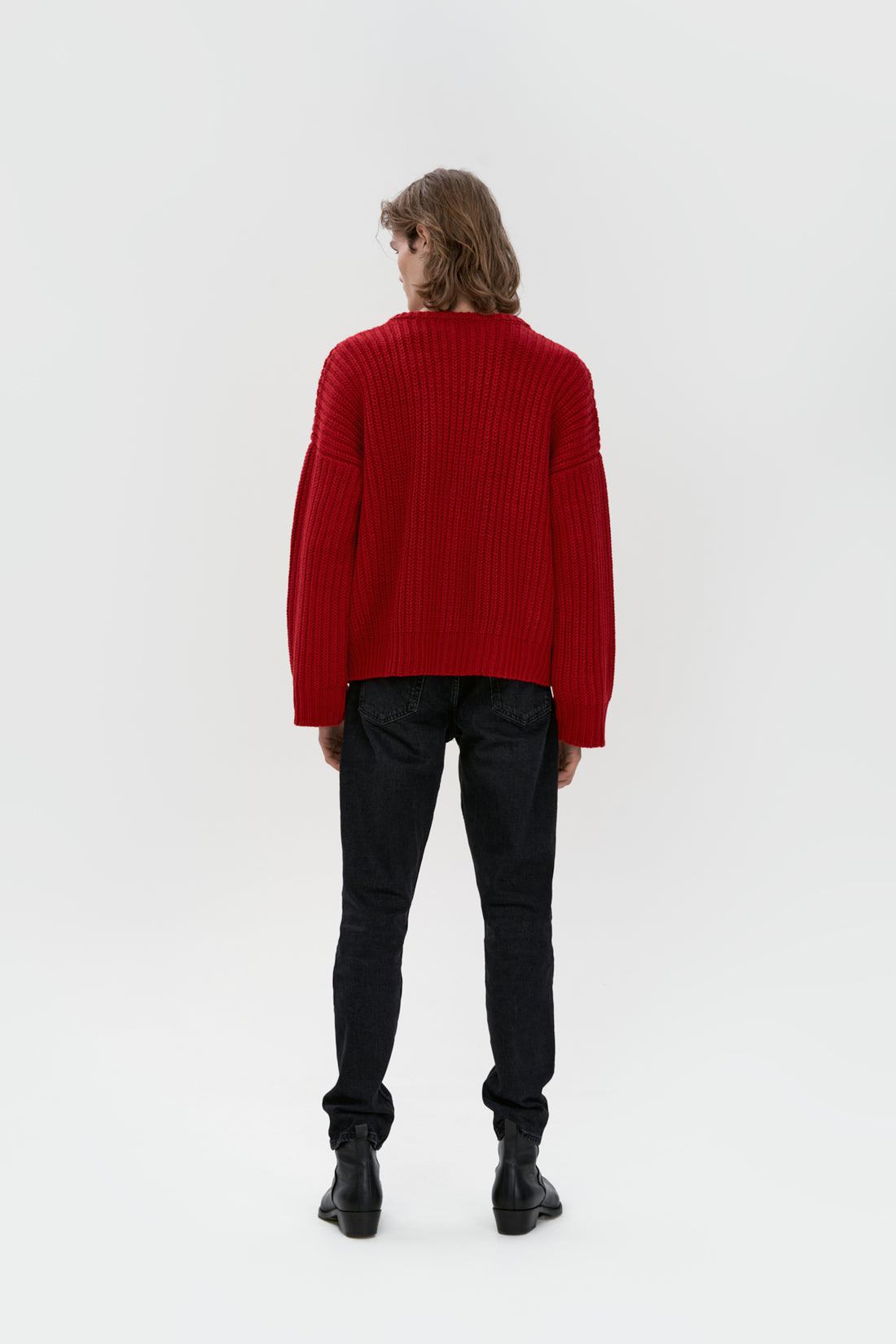 sweater with a deep v-neck sleeve in dark red