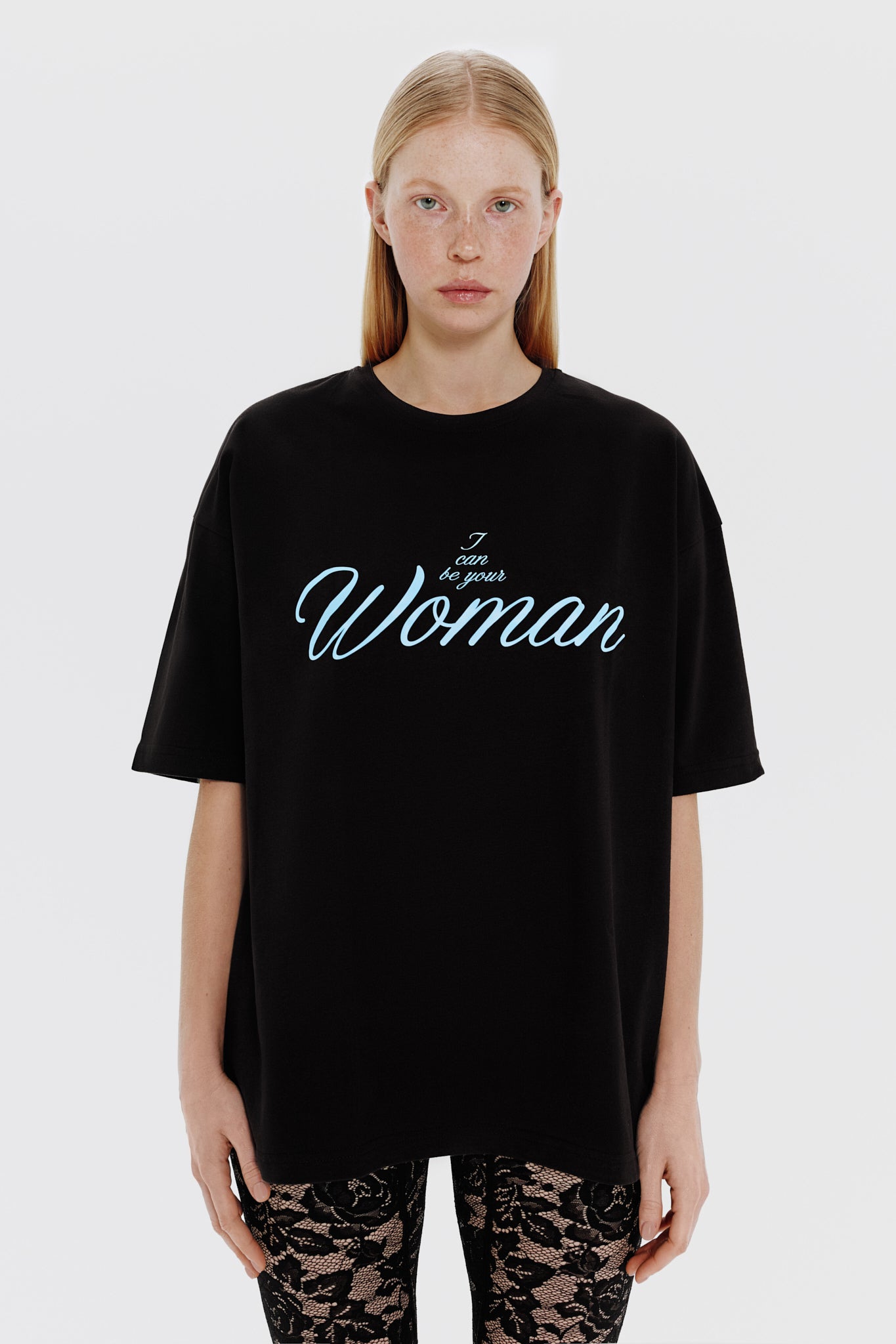 t-shirt "woman" in black color