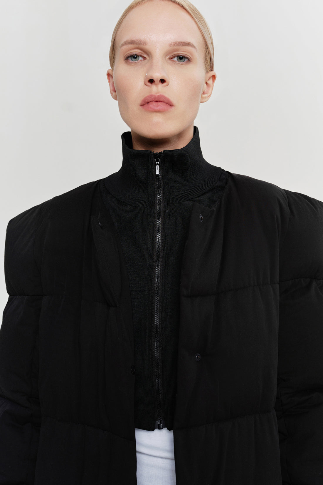 long puffer jacket in black color