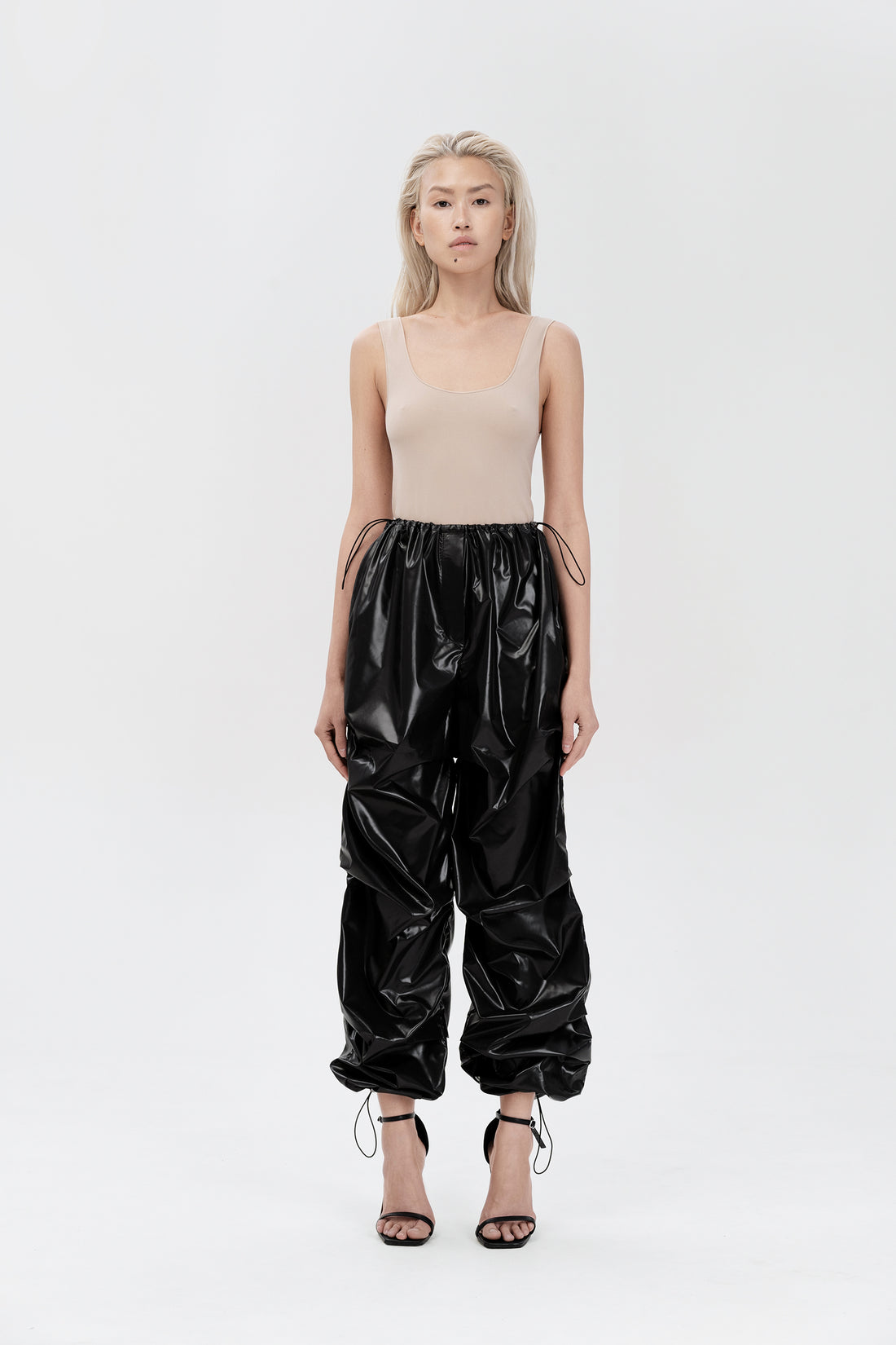 pants a la cargo in black color