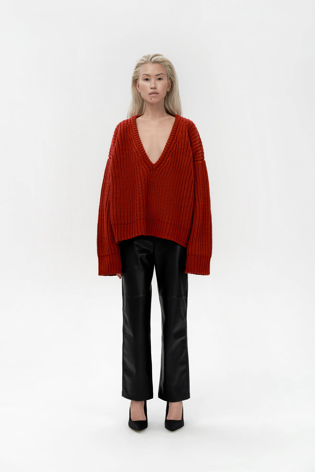 sweater with a deep v-neck sleeve in dark red