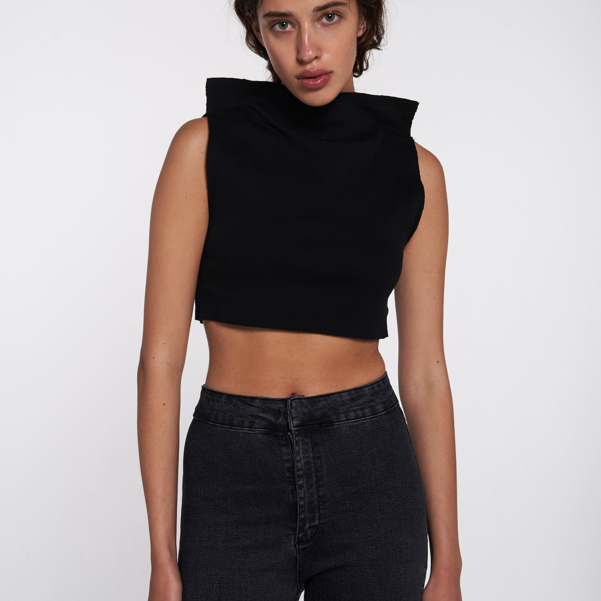 rough ribbed top in black color